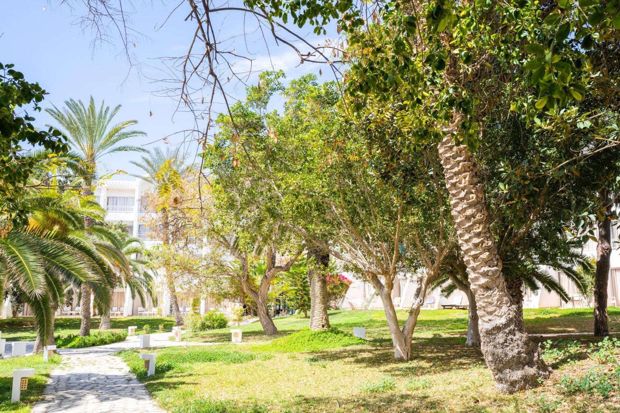 Hotel Bel Azur Thalasso & Bungalows Хамамет Екстериор снимка